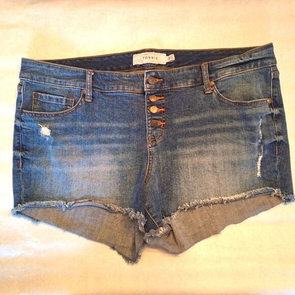 torrid Pants - Torrid Distressed Denim Raw Hem Cut Off Shorts Size 18 Button Fly Stretch